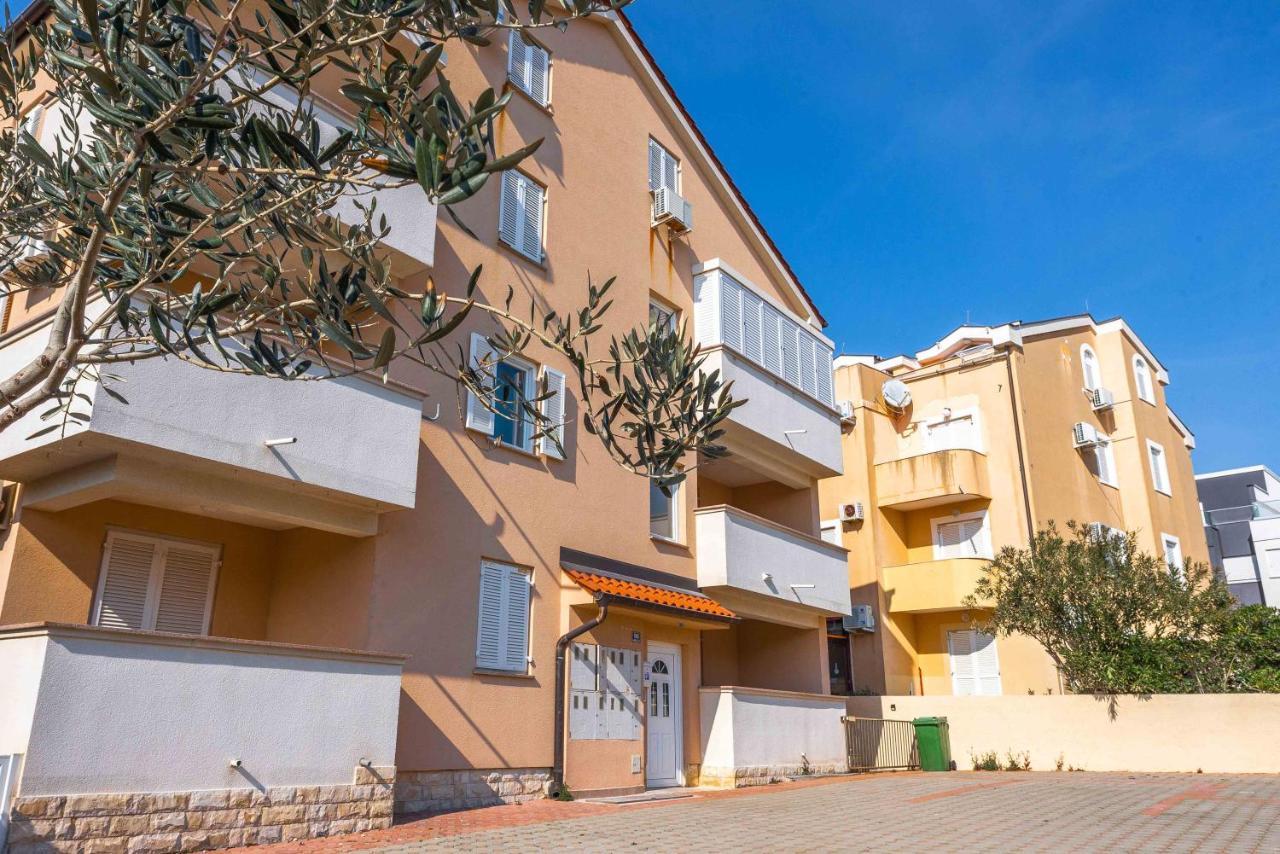 Apartment Hannah Novalja Exterior foto